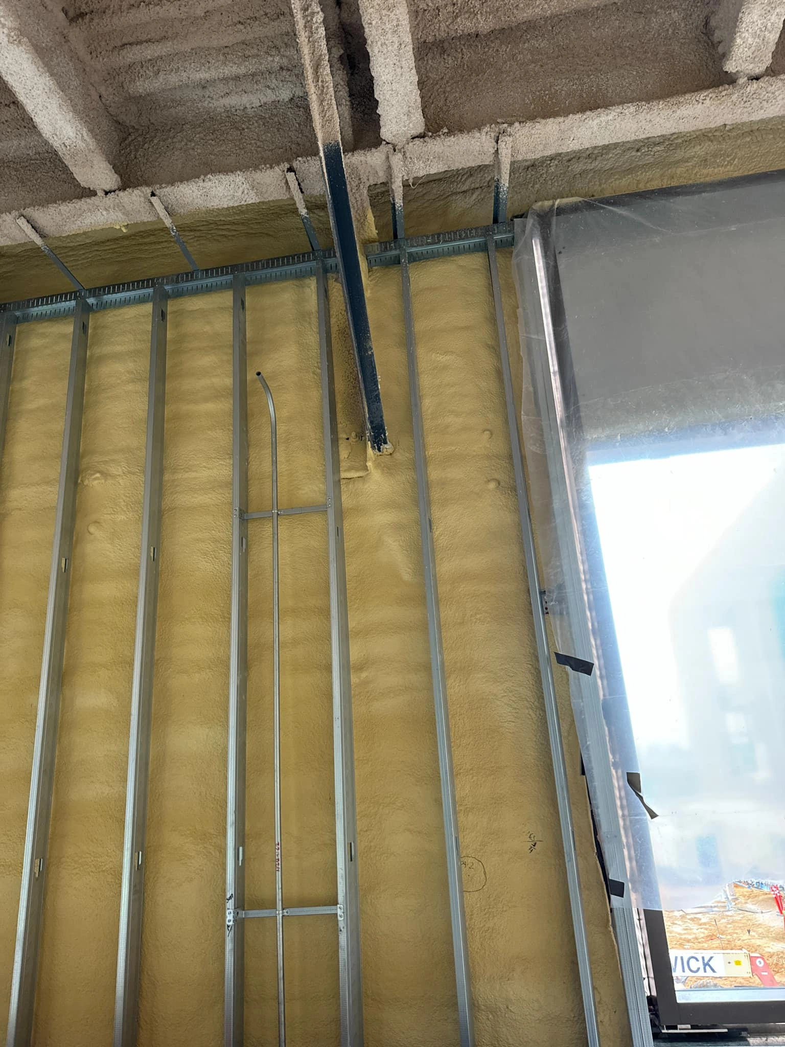 wall insulation spray foam